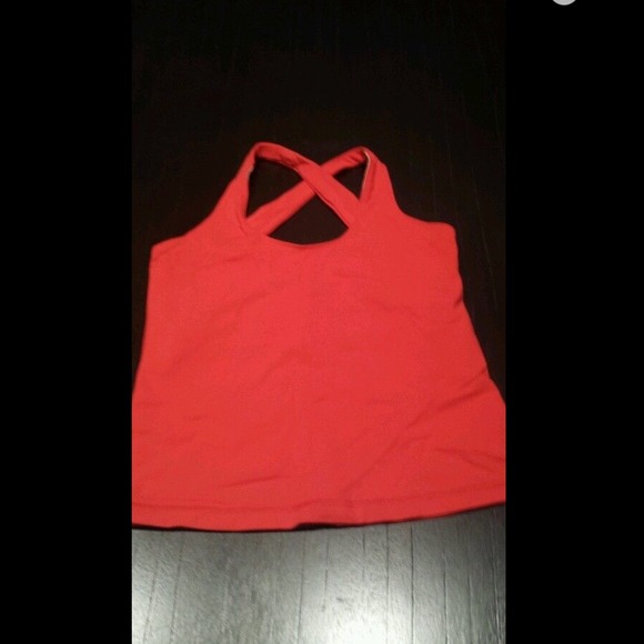 Lululemon top 6 medium - Picture 1 of 3