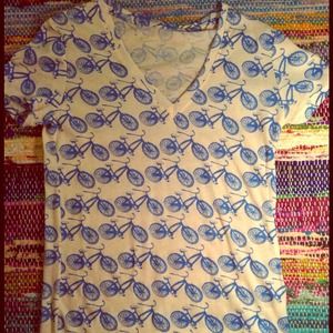 NWOT! BDG Bicycle V-neck