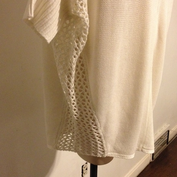 ❎SOLD BUNDLE Anthro-Velvet Cream Crochet Sweater - Picture 3 of 3