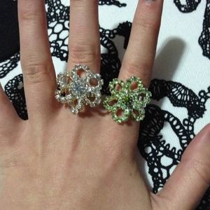 Two adjustable flower rings