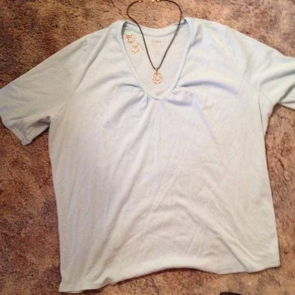 Lane Bryant sky blue V-neck tee like new! Bundle