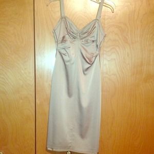 🎀🎀🎀Bundled for snwhiterose 🎀BCBG TAN DRESS