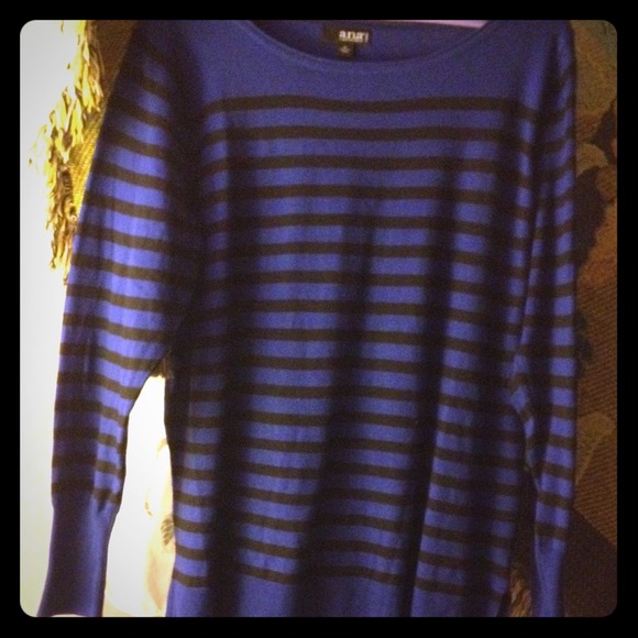 a.n.a  Tops - Long sleeved sweater