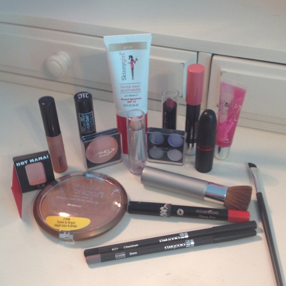 ❌TRADED❌ Make up bundle