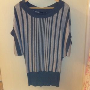 Off the shoulder Guess too