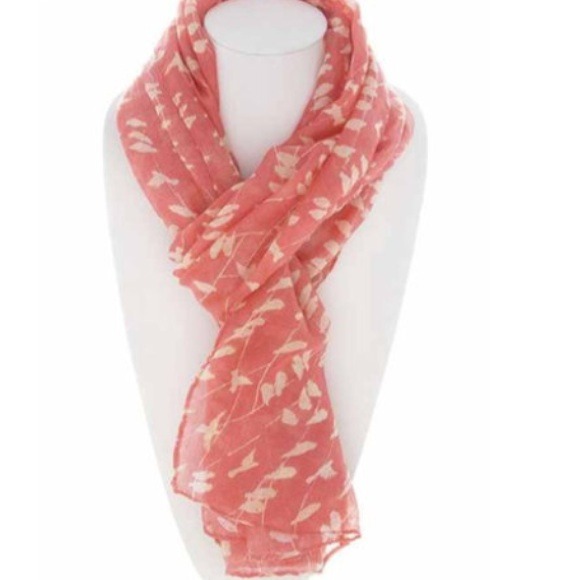 🚫SOLD🚫 pink bird scarf - Picture 2 of 3