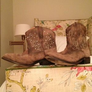 Awesome ankle boots with metal detail!