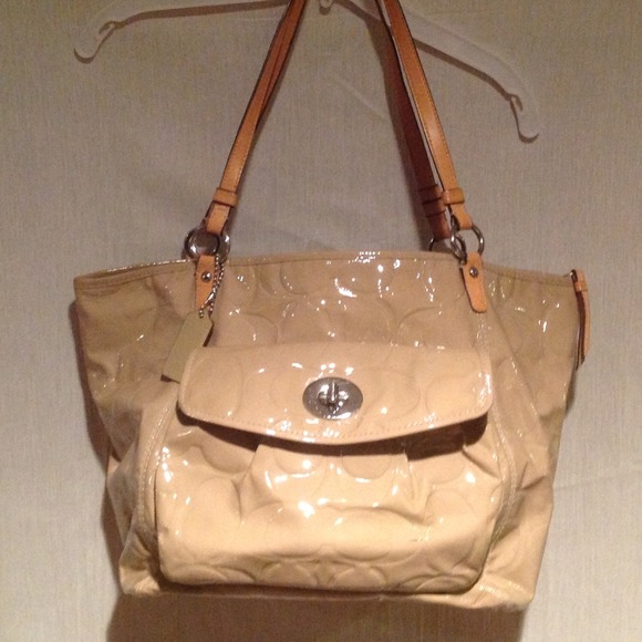 Large Tan Coach Tote