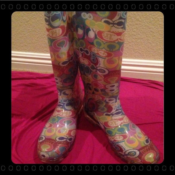 🎉💲💟SALE⤵️Coach rain boots size 9