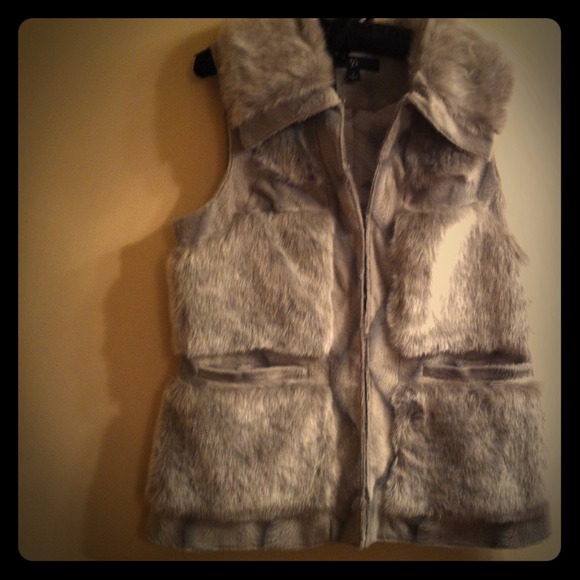 HOLD for @mari1964 -Faux Fur Vest