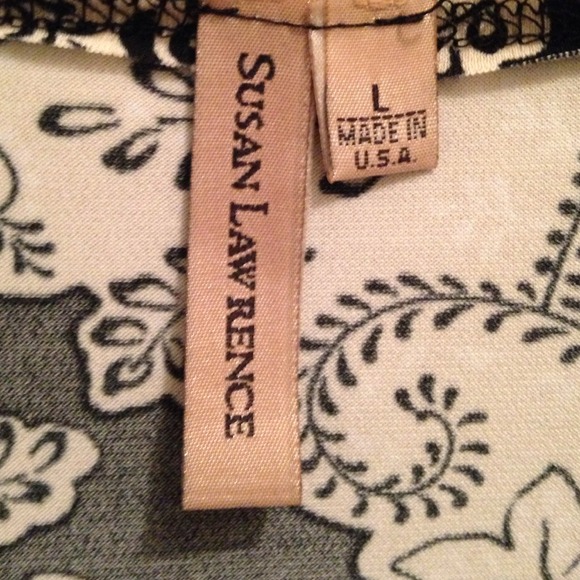 Very pretty shirt size Large๐๐๐ - Picture 3 of 3