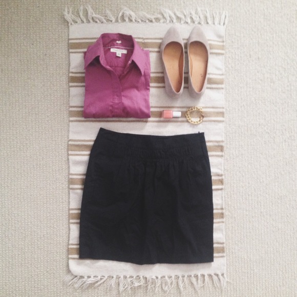 SOLD - Banana Republic Black Tulip Skirt