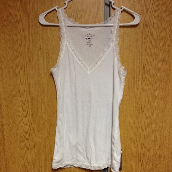 ❌White lace tank SOLD❌