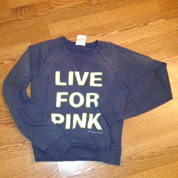 Fitted Victoria's Secret sweatshirt. Size small.