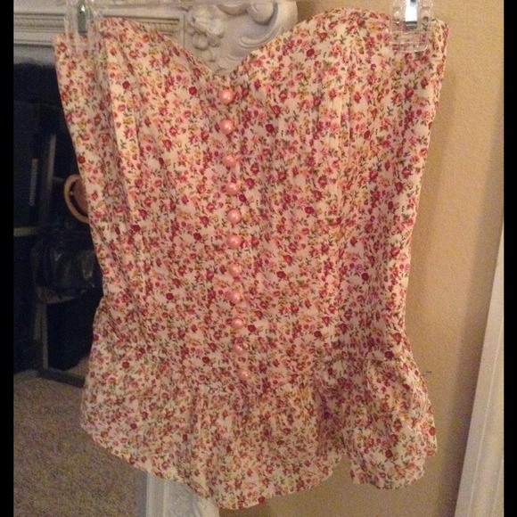Very cute strapless top brand new with tags.