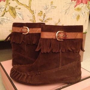 So cute! Juicy couture moccasins!