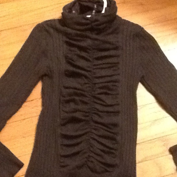 BUNDLED with Tin, Vera wang too and lunchbox