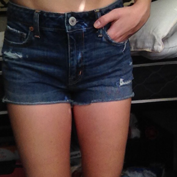 American Eagle Outfitters Pants - American Eagle High-Wasited Shorts