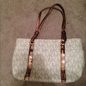 Vanilla Michael Kors Purse