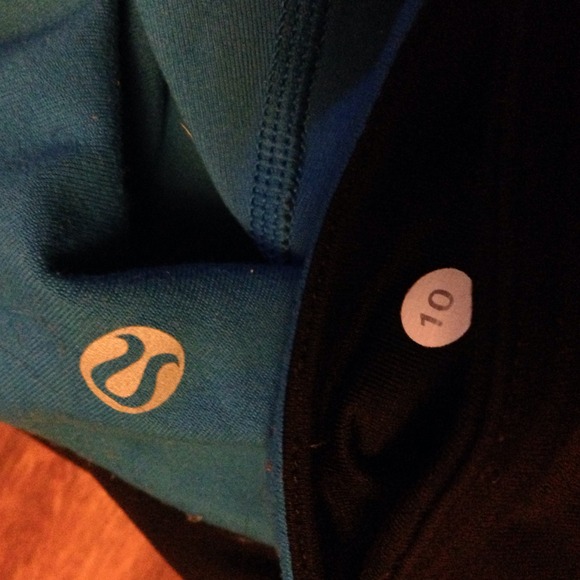 Authentic lululemon wunder under reversible - Picture 4 of 4