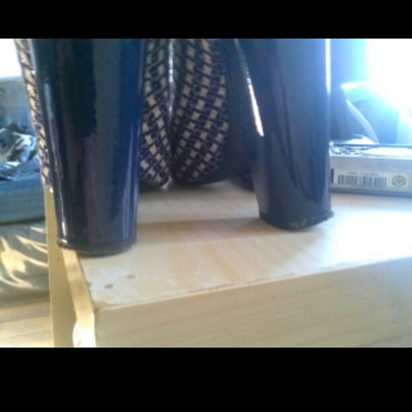 SOLD Jcrew Etta pumps - Picture 2 of 4