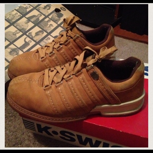 WANT TO BUY!!!!!!!!!             K-Swiss mens K-50