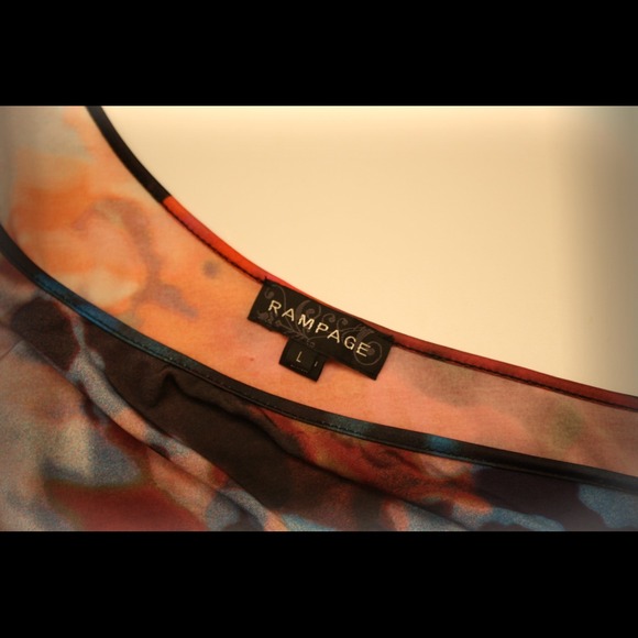 🌟 SOLD IN BUNDLE🌟 - Picture 3 of 4