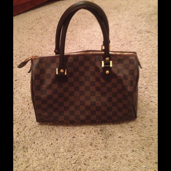 😍Cute Louis Vuitton inspired purse👜