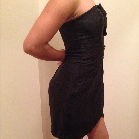 Dress - Picture 2 of 3