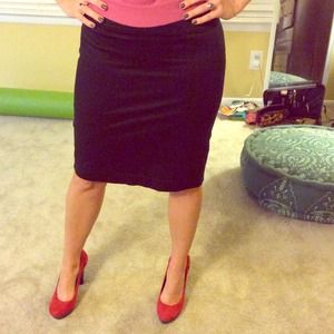 Ann Taylor loft black pencil skirt