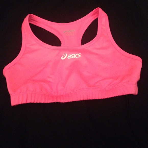 HOT PINK SPORTS BRA