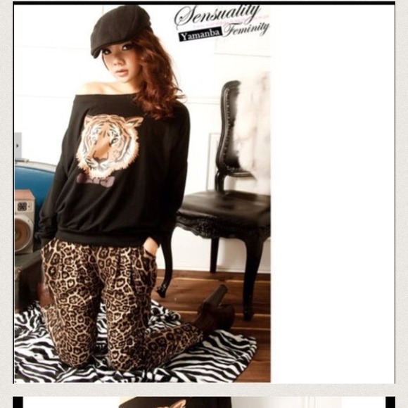 A Pair Cotton Blended Leopard Pants