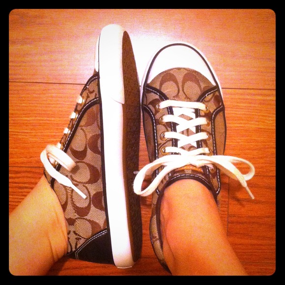 Coach Shoes - Tan coach barrett sneakers!