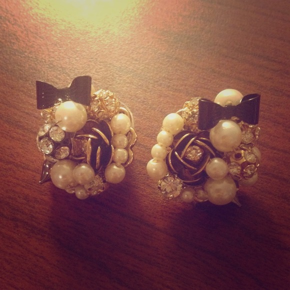 ❌Traded❌Betsy Johnson earring stud