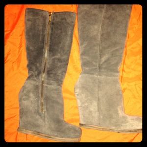 PRICE REDUCeD! Lucky Brand suede wedge boot