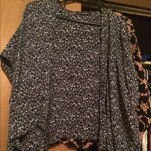❌SOLD❌ Brandy Melville Floral Kimono