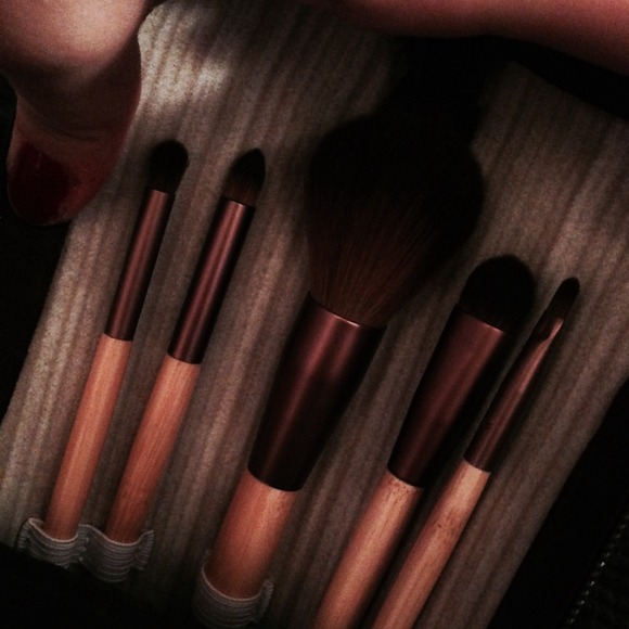*TRADED* ✨MAKEUP BRUSH SET✨