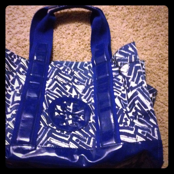 large authentic tory burch !On Hold !!!@poshpoleng