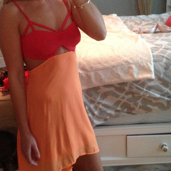 ❎Bundled❎Brand new red and orange cut out dress - Picture 3 of 4