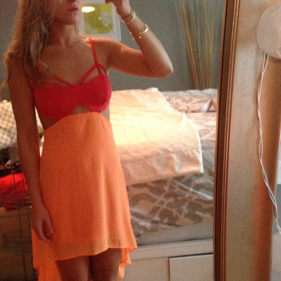 ❎Bundled❎Brand new red and orange cut out dress - Picture 4 of 4