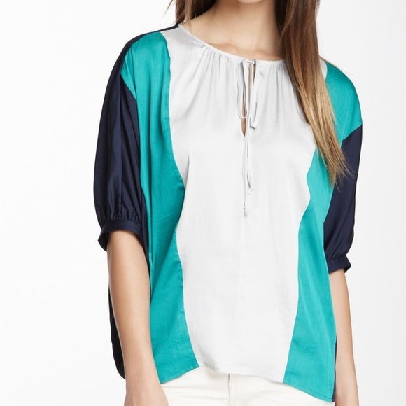 💐SOLD💐 like new BCBG color-block blouse💐💐 - Picture 1 of 4