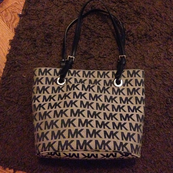 Michael Kors Shoulder Bag