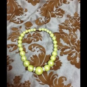 Green pearl necklace