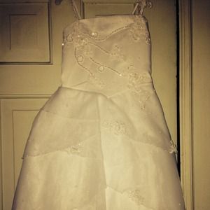 Little girls white dress size 4