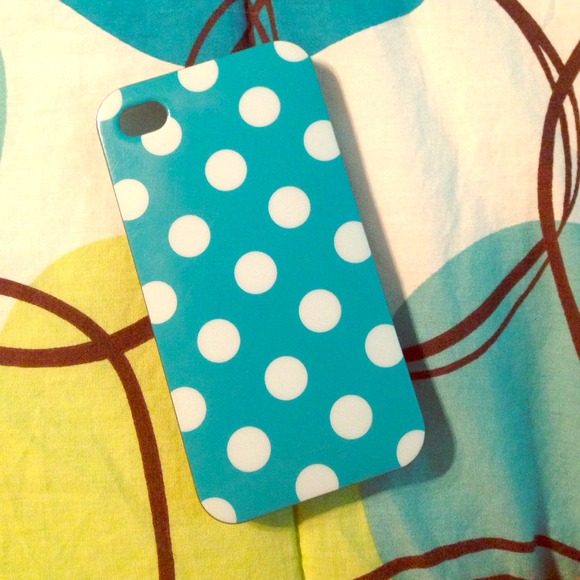 iPhone 4 blue and white poka-dot case