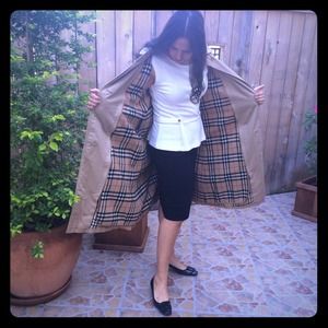 Vintage Burberry! ON HOLD for Sduf