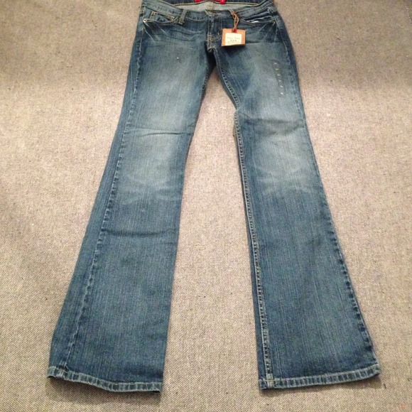 NEW jeans