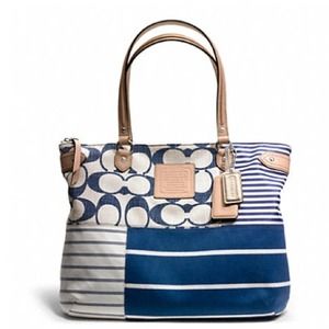 👜Coach Emma Daisy patchwork tote👜