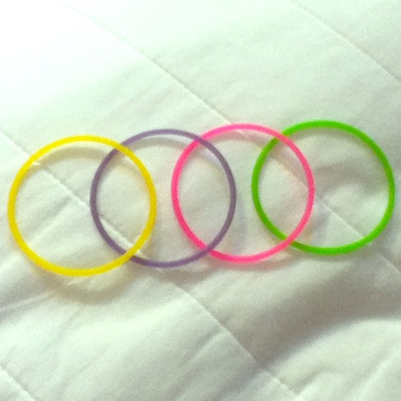 Stretch bracelets