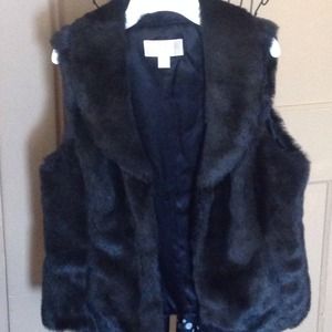 MICHAEL KORS FAUX FUR VEST